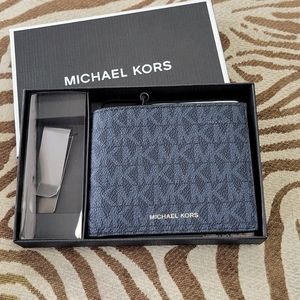 Michael kors leather wallet and money clip. Nwt